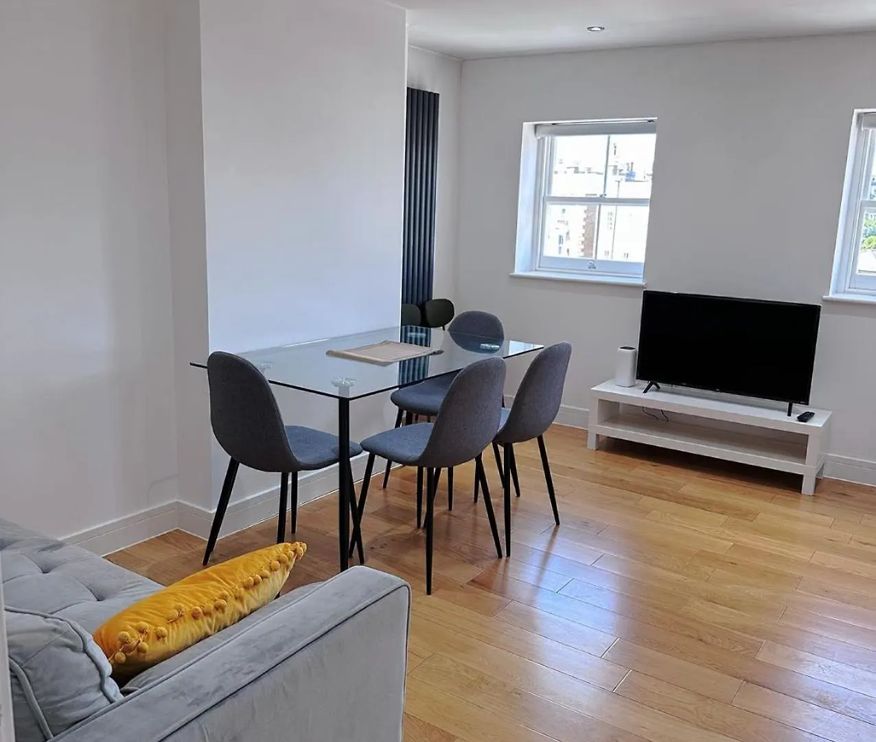 3 Bed 2 Bath Apartment Near Greenwich Park 6 Guests Maximum London