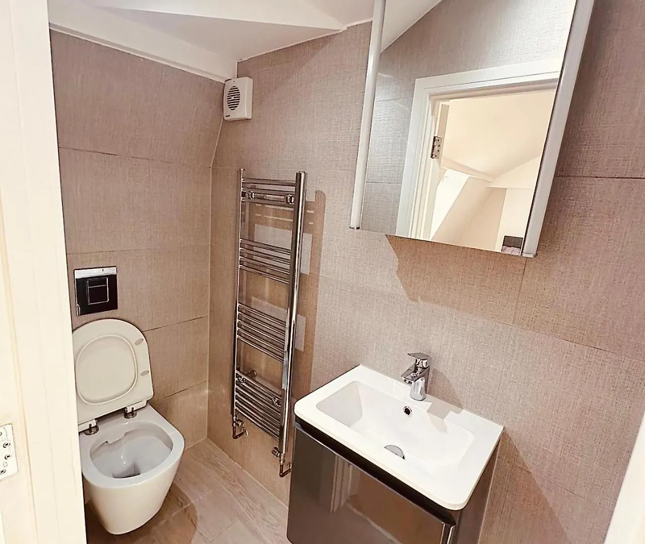 3 Bed 2 Bath Apartment Near Greenwich Park 6 Guests Maximum London Großbritannien